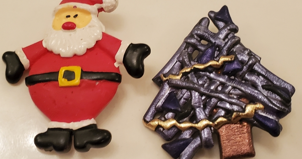 FREE WITH PURCHASE Christmas pins